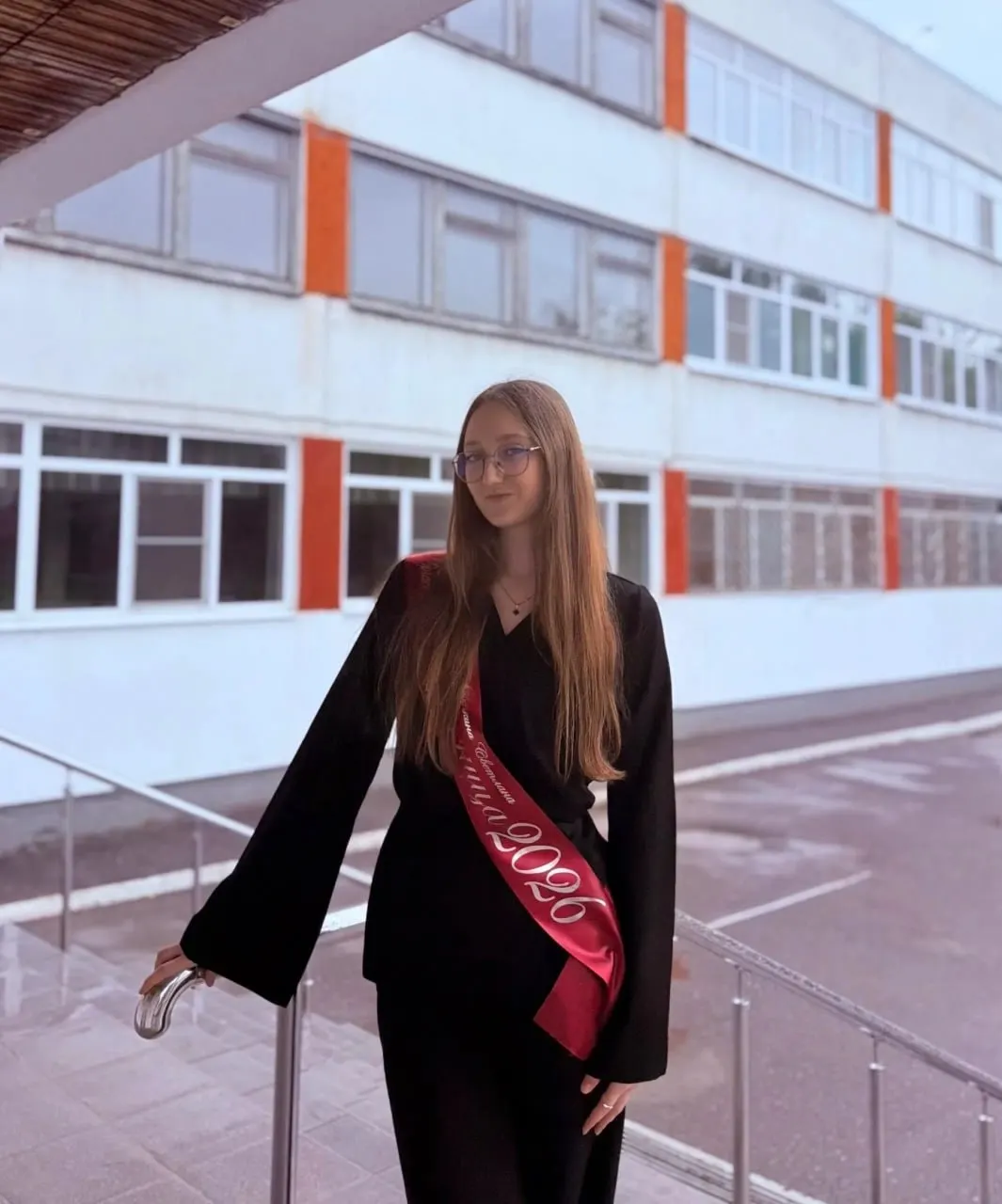 Светлана Овечкина пояснила, что начала готовиться к ЕГЭ с 10 класса, совмещала подготовку с математическими олимпиадами и планирует поступать в московские вузы на IT‑специальности.