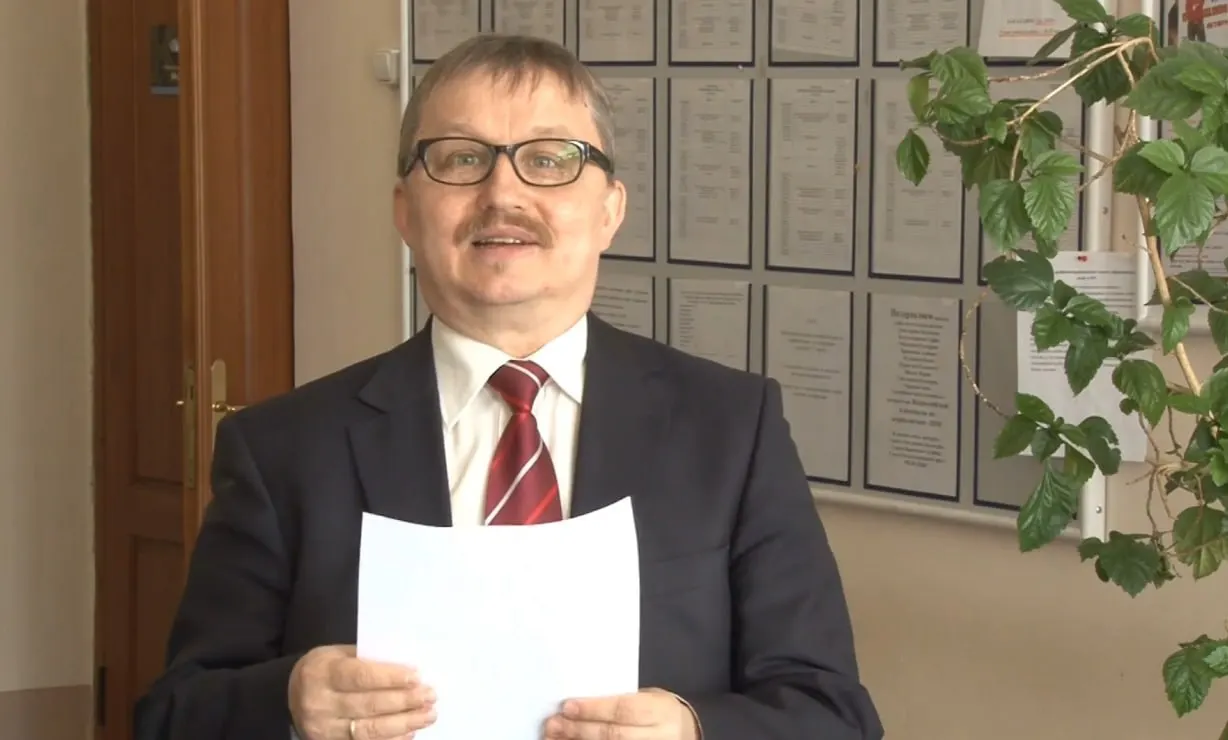 Бывший декан факультета журналистики Томского государственного университета Юрий Ершов умер в 66 лет — по данным вуза, причиной стал инсульт.