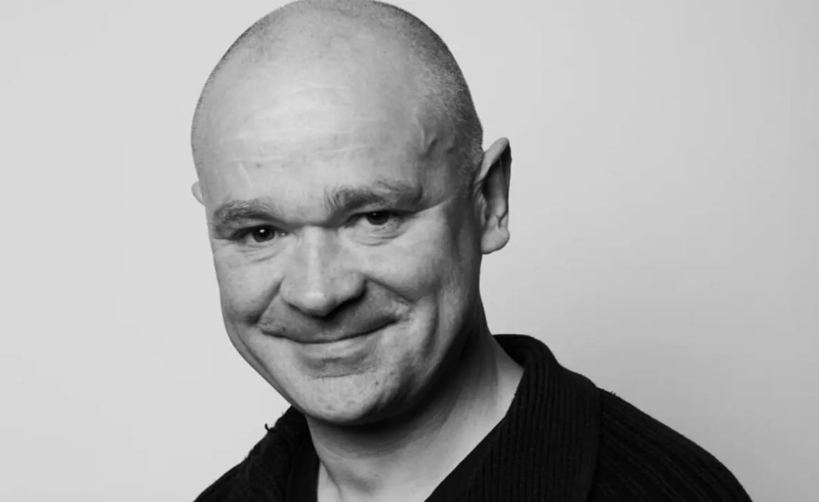 На 53-м году жизни, борясь с тяжёлой болезнью, скончался доцент кафедры пластического воспитания артиста Вячеслав Юрьевич Рыбаков. С 1997 года он преподавал в Школе‑студии МХАТ.