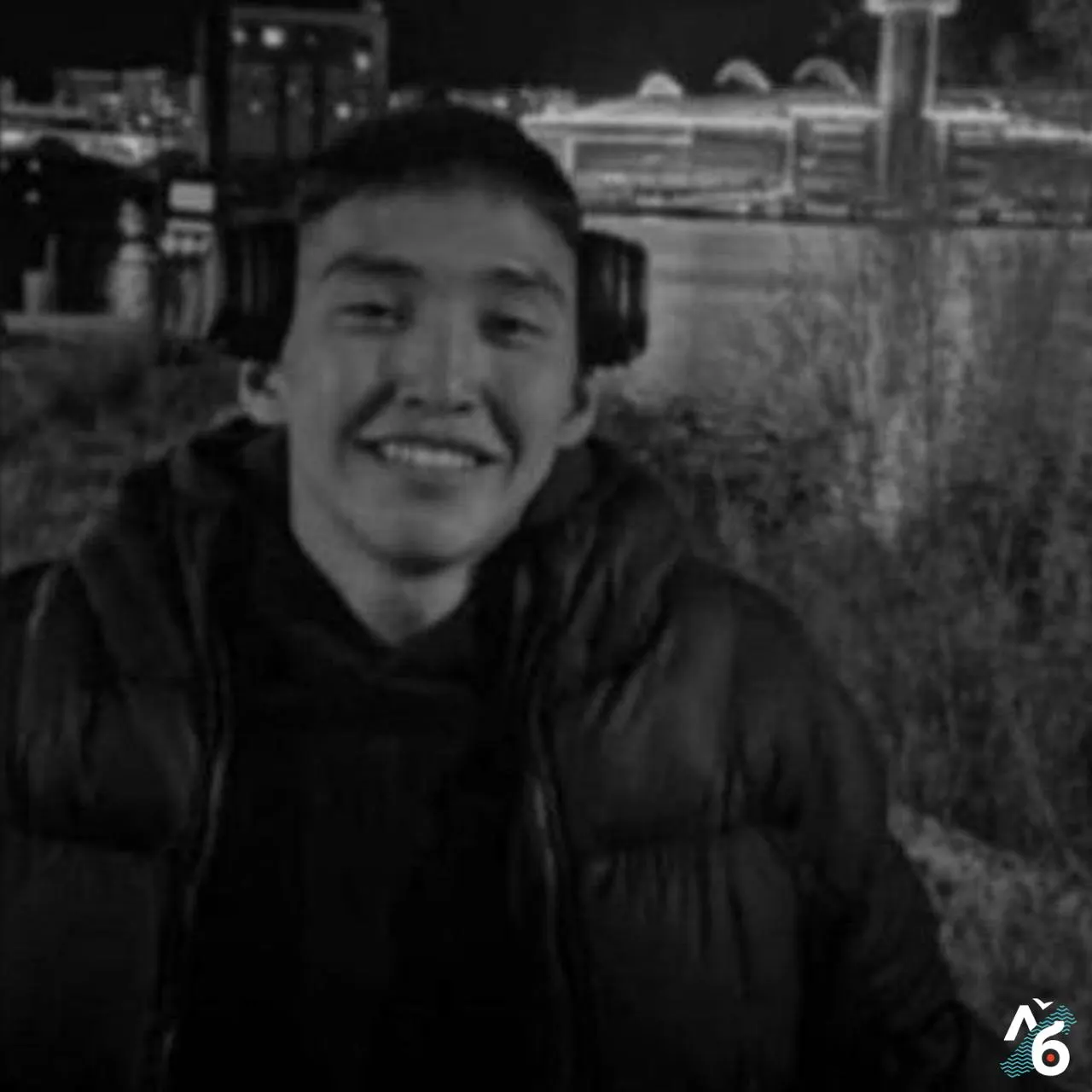 В Якутске начался суд по делу об убийстве первокурсника: обвиняемому грозит до 15 лет лишения свободы. Ранее есть сведения о неподсудном инциденте с участием того же молодого человека.