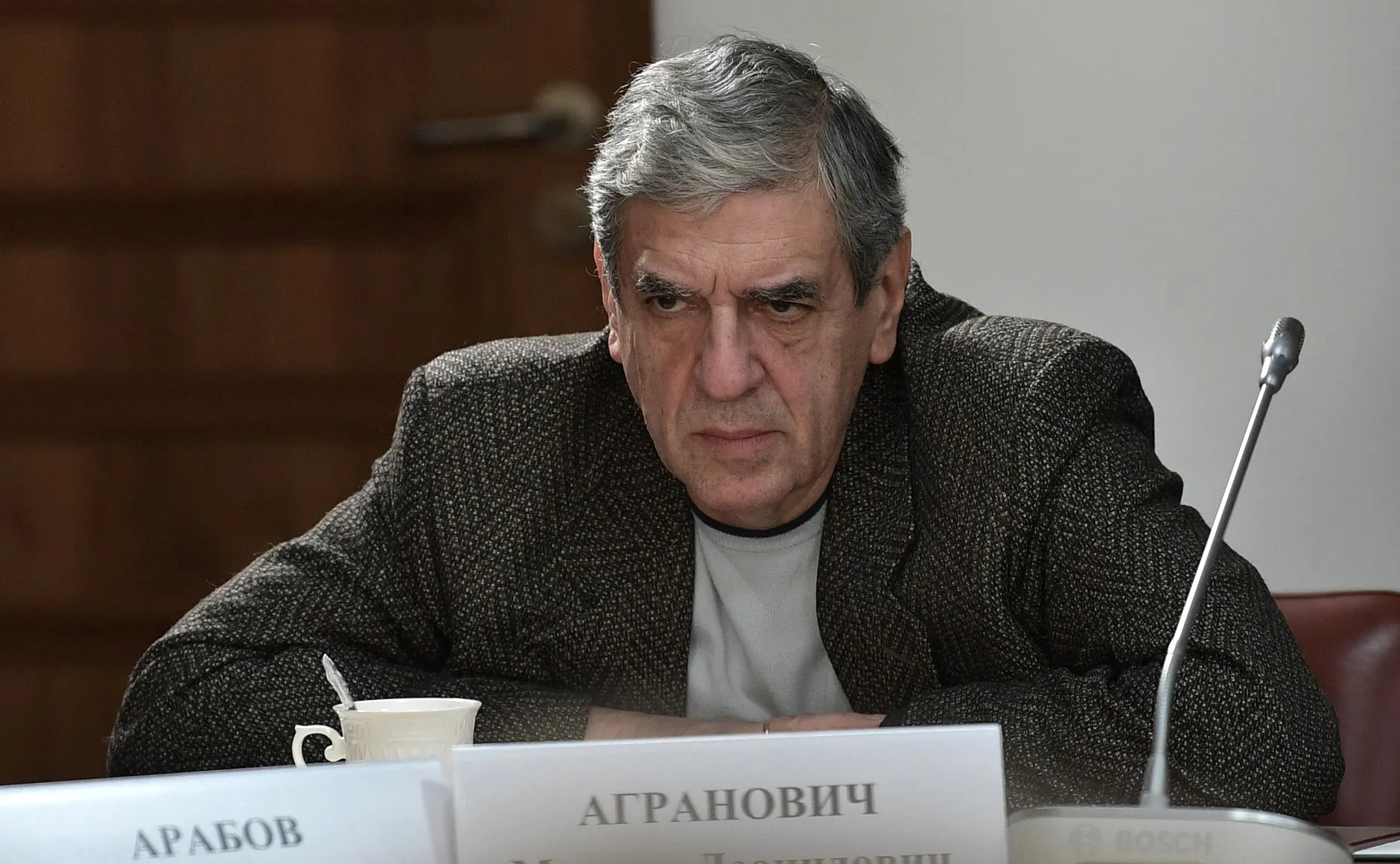 Операторский факультет объявил набор в специальную группу мастерской Михаила Аграновича: бесплатное обучение с 2027 года при условии годичного контракта с Минобороны в подразделениях беспилотных систем. Студентам также обещают общежитие, ветера́нский статус и льготы.