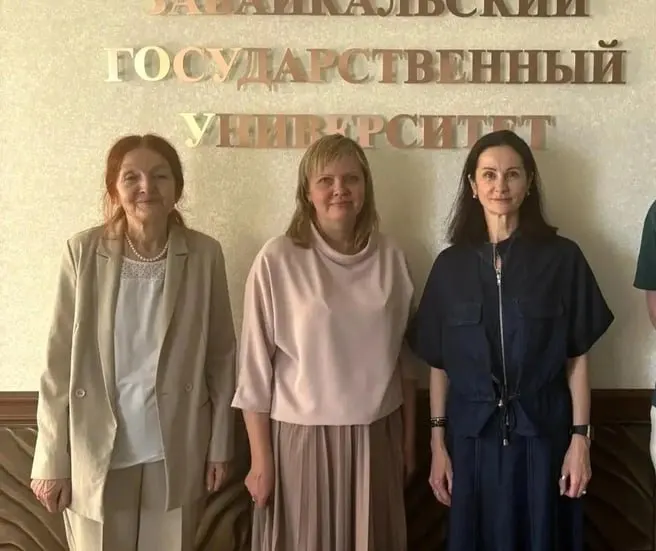 Ольга Яремчук, ранее заведовавшая кафедрой истории, стала проректором по образовательной деятельности ЗабГУ. В университете отмечают её опыт в археологии Забайкалья и научную активность.
