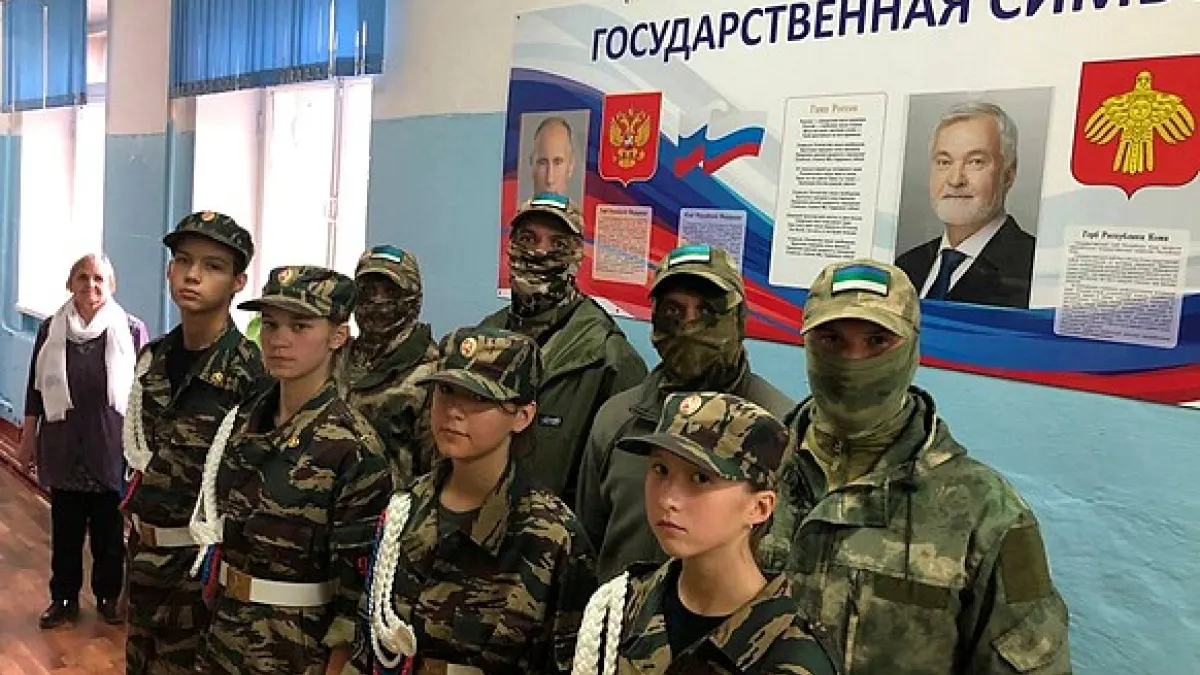Минпросвещения предложило ветеранам включиться в обучение школьников основам безопасности, начальному военному обучению и патриотическому воспитанию, при этом предусмотрены отбор и поддержка.