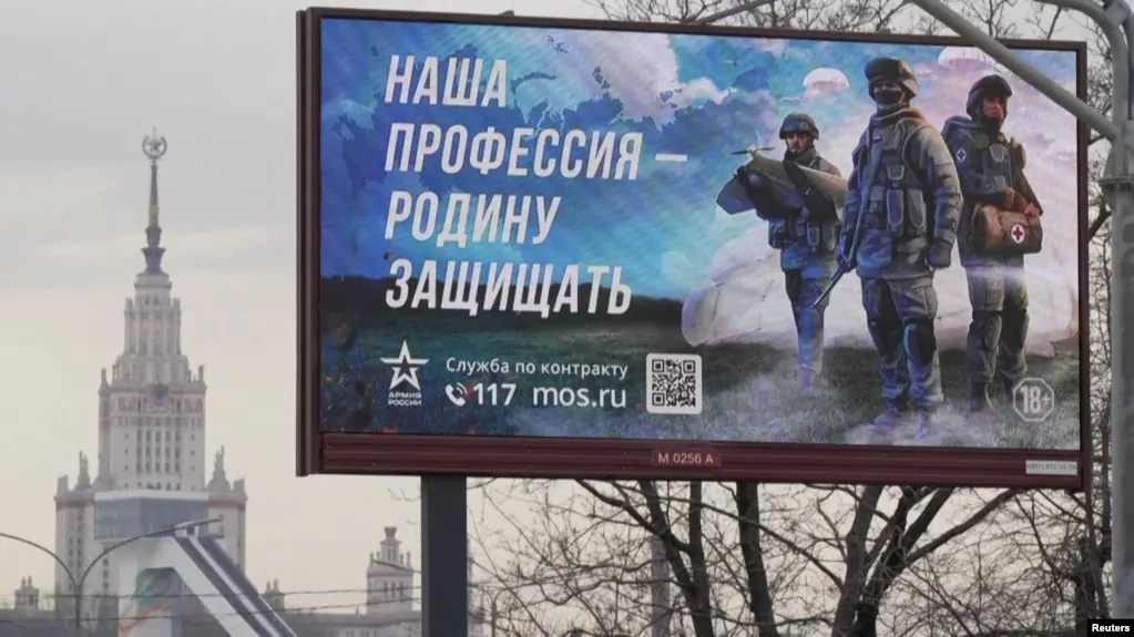 В 2026 году 18 ведущих вузов России приняли более 4,3 тысячи студентов по специальной квоте для детей участников войны на Украине и их семей, что сопровождалось ростом приемов и изменениями в правилах зачисления.