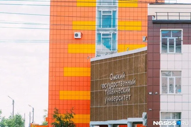 Опубликована государственная закупка на демонтаж и рекультивацию участка возле главного корпуса. Победитель должен выполнить работы в течение 45 рабочих дней, стоимость контракта — 7 млн ₽.