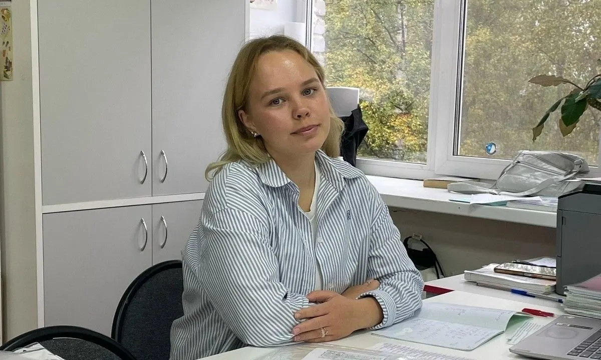 В Карелии Виктория вернулась в Калевалу и стала учителем математики, сочетая преподавание в школе с удалённой работой по основной профессии.