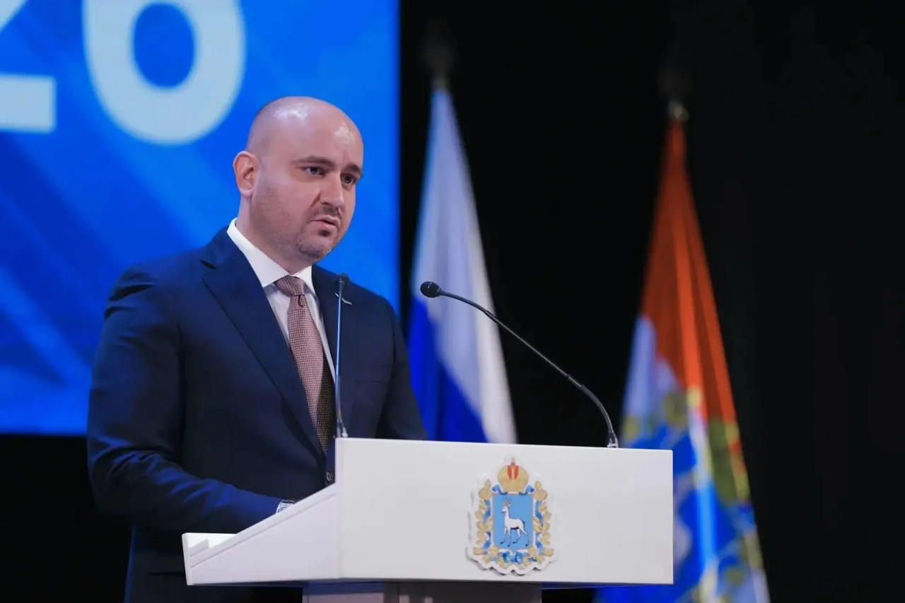 Глава региона поздравил будущих врачей и подчеркнул важность их пути, озвучив старт набора студентов в ведущем вузе региона.