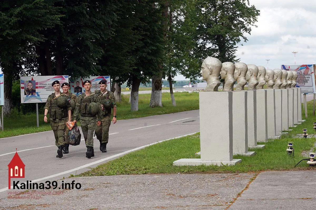 Региональная власть анонсировала набор льгот: доступ к культуре и спорту, субсидии на газификацию, приоритетное трудоустройство, помощь детям и семьям погибших.